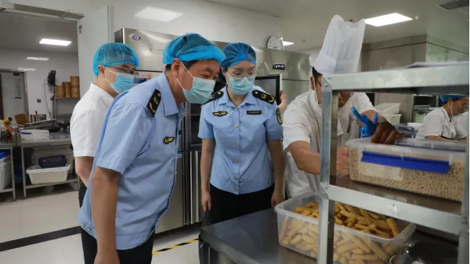 岳西县市场监管局圆满完成2026年高、中考食品安全保障工作-第2张图片-四季读书网