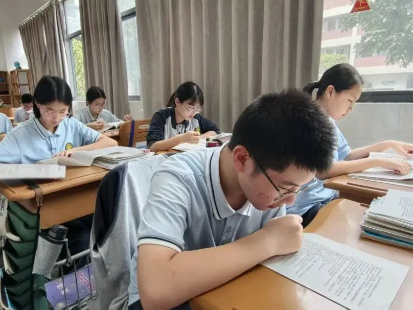 中考第三天,奋斗的青春永不落幕!!!-第11张图片-四季读书网