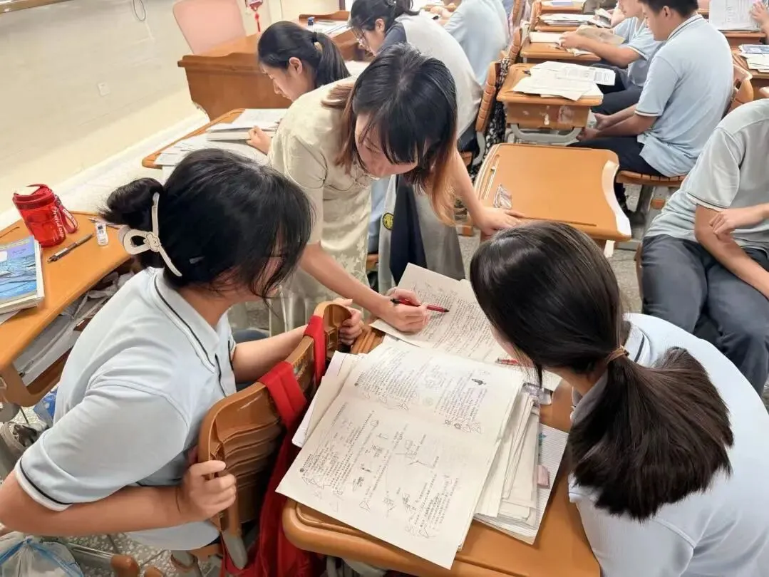 中考第三天,奋斗的青春永不落幕!!!-第13张图片-四季读书网