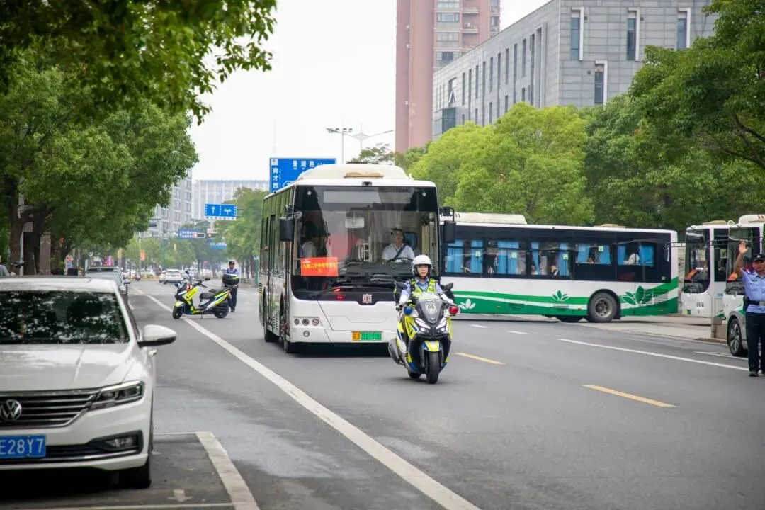 交卷!中考收官,守护永不落幕!-第23张图片-四季读书网 交卷!中考收官,守护永不落幕!-第23张图片-四季读书网