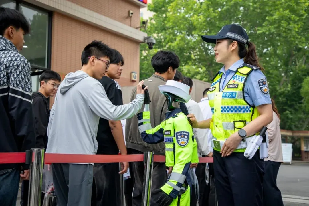 交卷!中考收官,守护永不落幕!-第25张图片-四季读书网 交卷!中考收官,守护永不落幕!-第25张图片-四季读书网