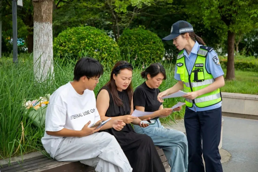 交卷!中考收官,守护永不落幕!-第35张图片-四季读书网 交卷!中考收官,守护永不落幕!-第35张图片-四季读书网