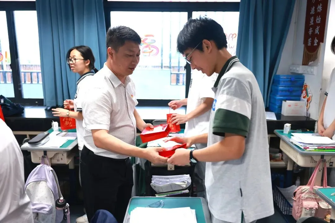 只争朝夕 全力以赴!请查收这份2026中考限定祝福-第3张图片-四季读书网