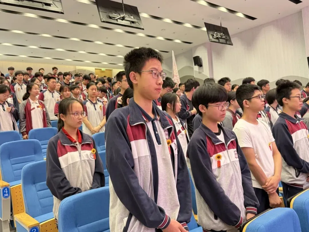 少年策马赴山海 中考亮剑展锋芒 ——海宁市王国维初级中学教育集团2026届出征仪式圆满举行-第66张图片-四季读书网 少年策马赴山海 中考亮剑展锋芒 ——海宁市王国维初级中学教育集团2026届出征仪式圆满举行-第66张图片-四季读书网