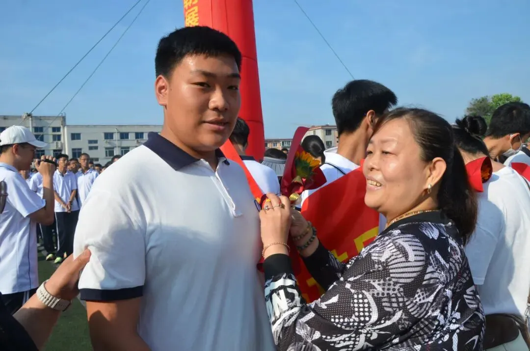 逐梦中考展锋芒 少年壮志创辉煌 | 大连鉴开中学2026届初三毕业典礼暨壮行仪式-第39张图片-四季读书网