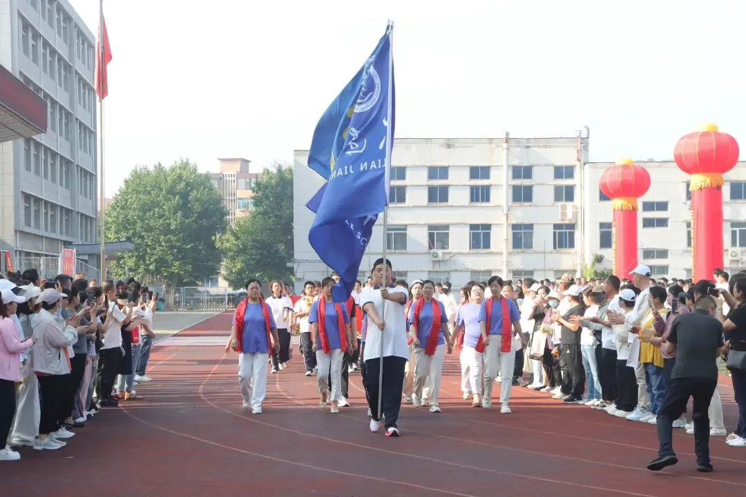 逐梦中考展锋芒 少年壮志创辉煌 | 大连鉴开中学2026届初三毕业典礼暨壮行仪式-第62张图片-四季读书网