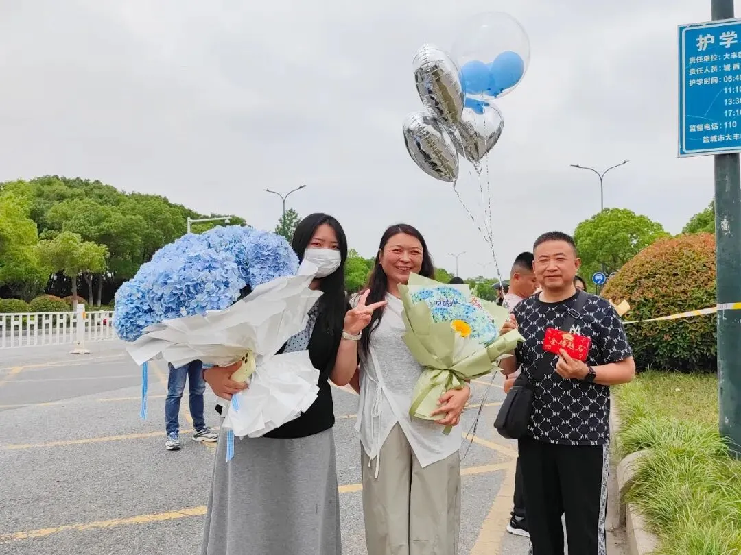中考落幕!奔赴等候你的万千温柔!-第7张图片-四季读书网