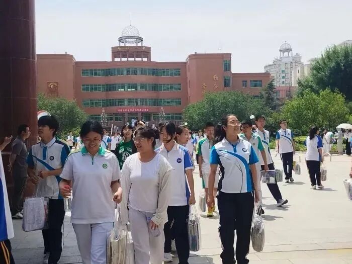 中考倒计时!滨海新区全力以“护”-第1张图片-四季读书网