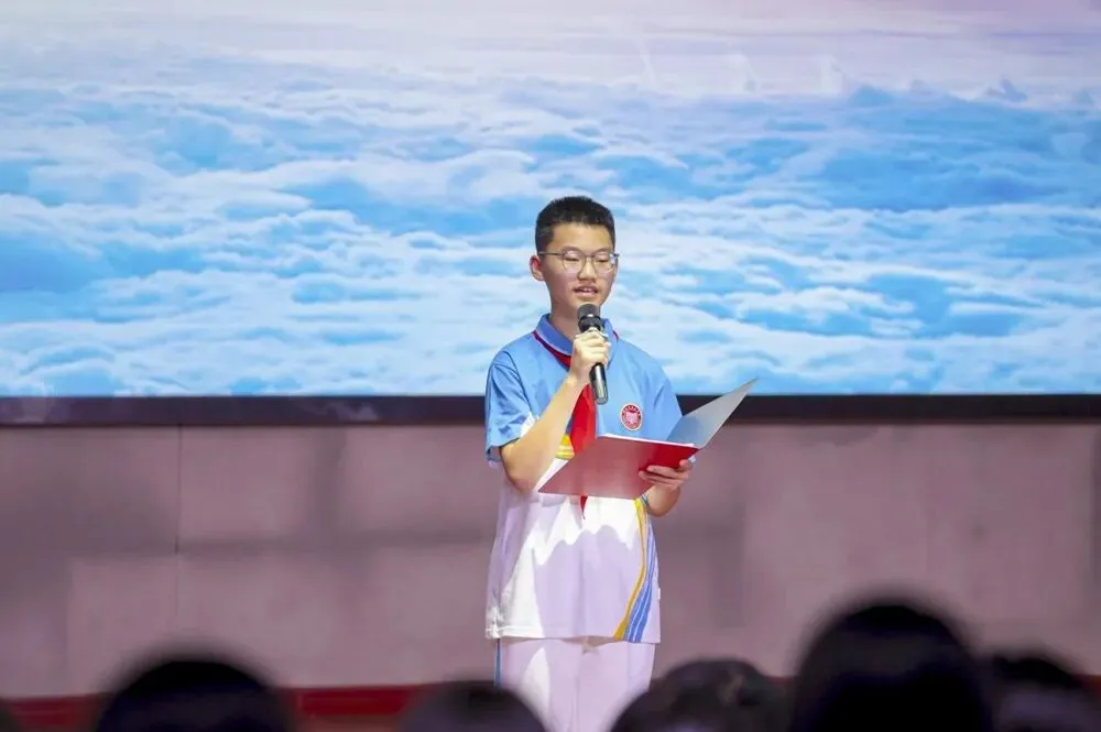 【中考阅读指导】青春与担当(综合性学习)广东东莞2026一模-第7张图片-四季读书网 【中考阅读指导】青春与担当(综合性学习)广东东莞2026一模-第7张图片-四季读书网
