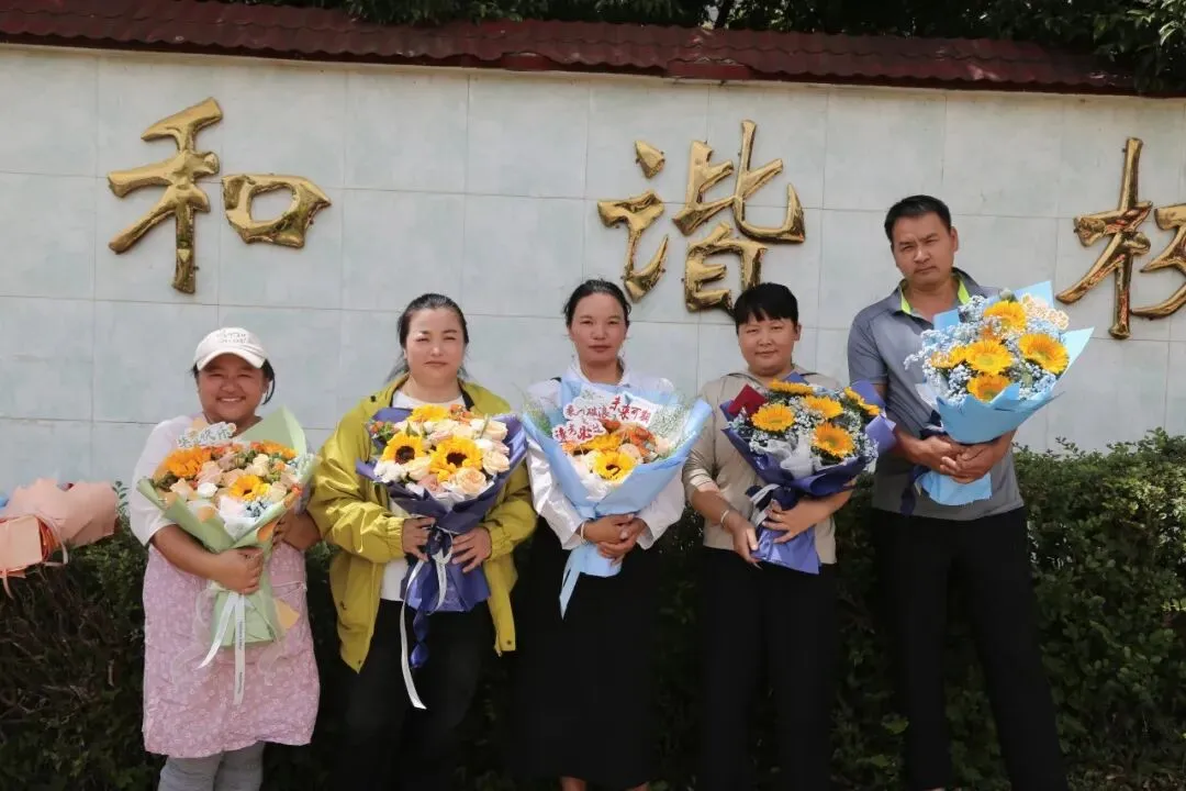 中考落幕!富良棚乡考点有花、有笑、有少年意气……-第24张图片-四季读书网