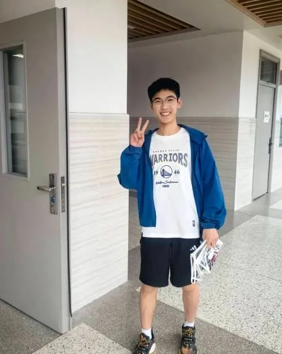 中考收官 l 梅里少年,请赴山海!-第8张图片-四季读书网
