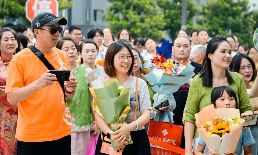 中考收官 l 梅里少年,请赴山海!-第23张图片-四季读书网