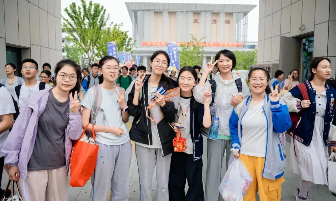 中考收官 l 梅里少年,请赴山海!-第28张图片-四季读书网