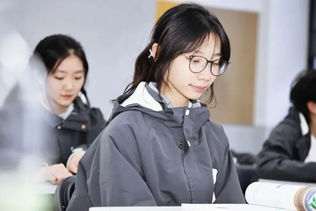 中考分流后如何“破局”?在不确定的时代下,寻找确定的名校升学路径-第11张图片-四季读书网 中考分流后如何“破局”?在不确定的时代下,寻找确定的名校升学路径-第11张图片-四季读书网