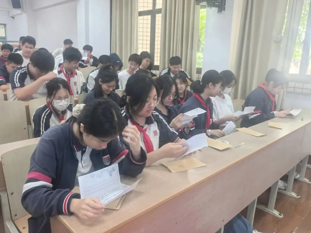 凝心聚力,决胜中考!——暖心赋能,上海市民办锦秋学校为中考学子保驾护航!-第18张图片-四季读书网