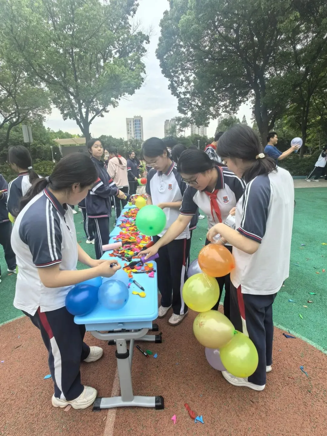 凝心聚力,决胜中考!——暖心赋能,上海市民办锦秋学校为中考学子保驾护航!-第27张图片-四季读书网