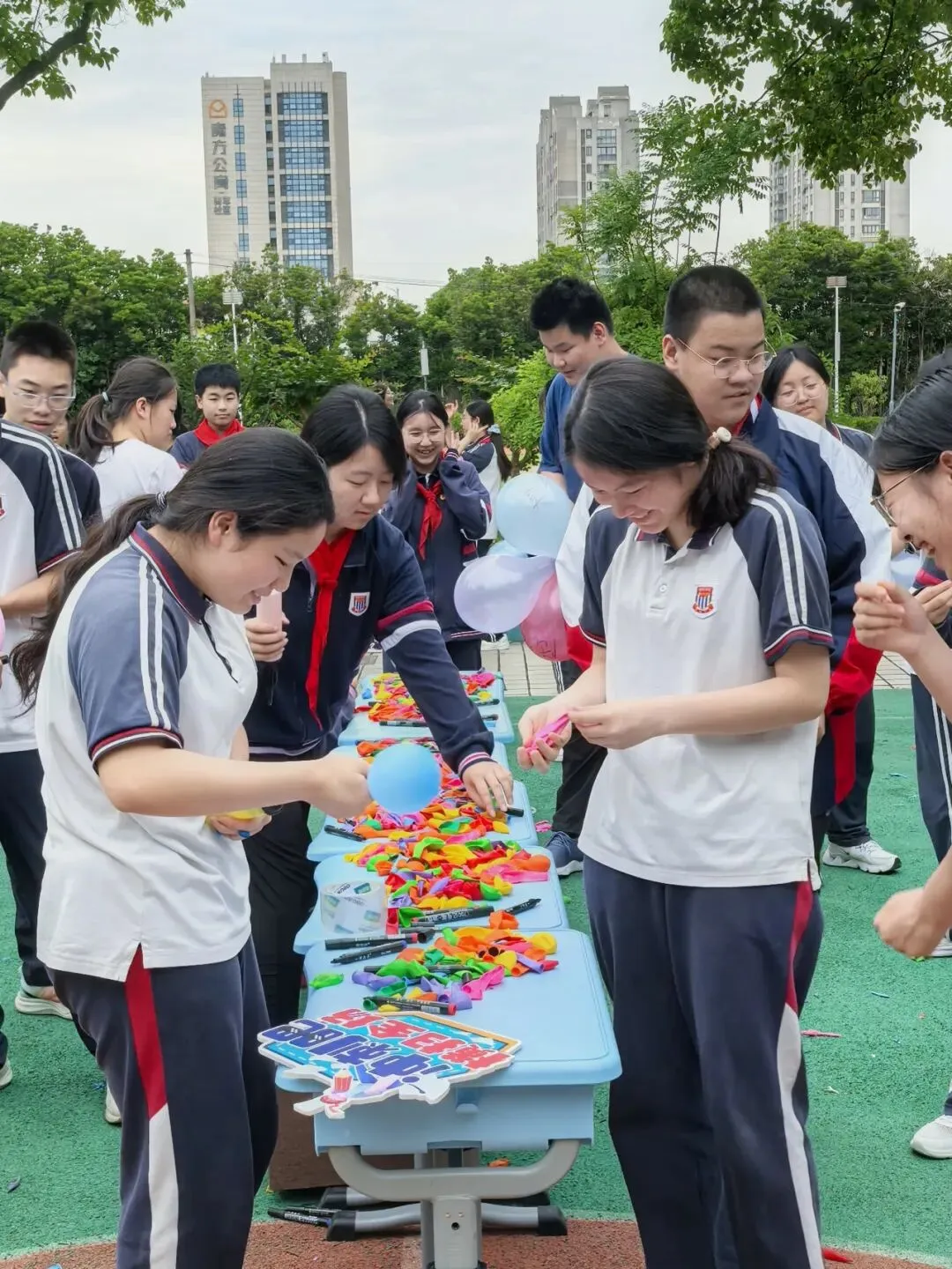 凝心聚力,决胜中考!——暖心赋能,上海市民办锦秋学校为中考学子保驾护航!-第30张图片-四季读书网