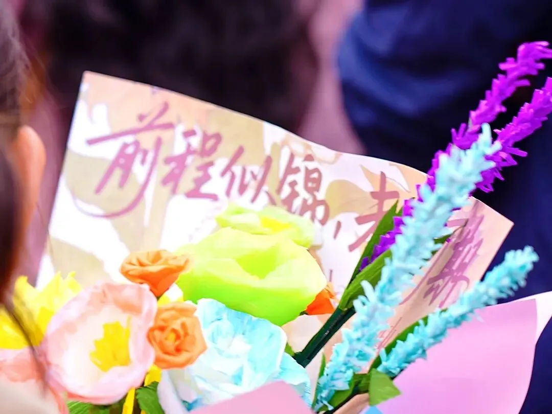 中考 | 数学和语文“奇”出亮点!听听云附一二一和师大实验一二一的考生们怎么评-第74张图片-四季读书网 中考 | 数学和语文“奇”出亮点!听听云附一二一和师大实验一二一的考生们怎么评-第74张图片-四季读书网