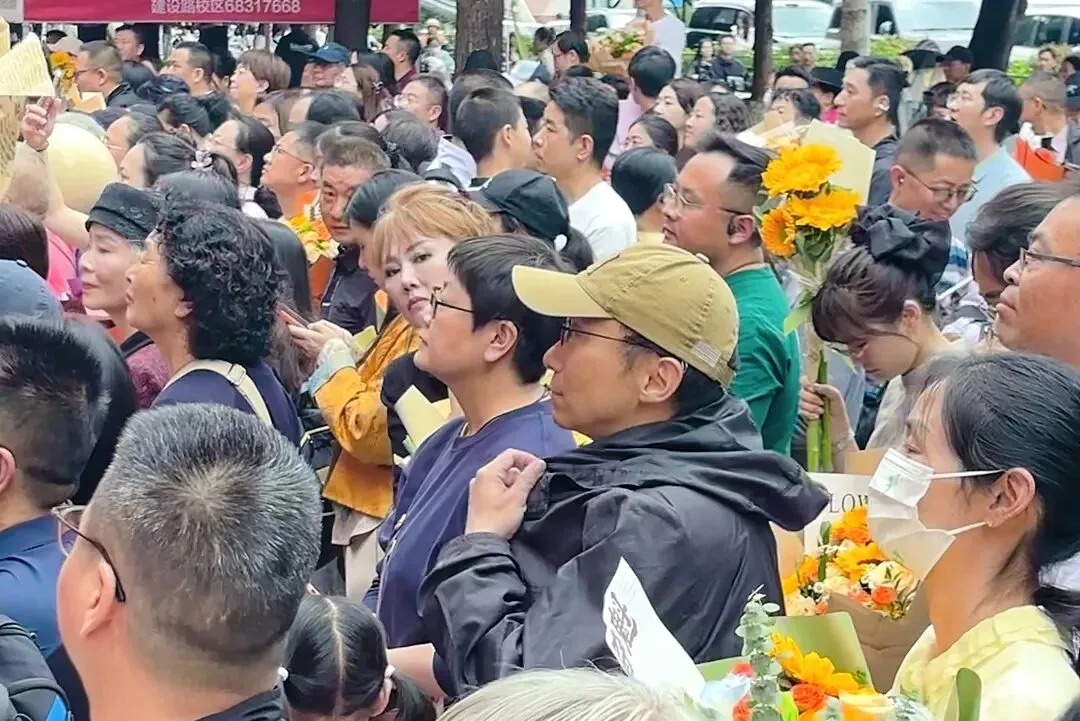 中考 | 数学和语文“奇”出亮点!听听云附一二一和师大实验一二一的考生们怎么评-第143张图片-四季读书网 中考 | 数学和语文“奇”出亮点!听听云附一二一和师大实验一二一的考生们怎么评-第143张图片-四季读书网