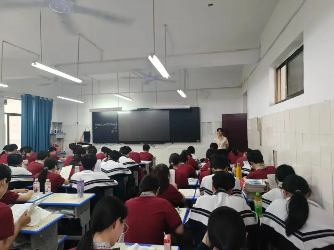 众志成城,誓赢中考-第5张图片-四季读书网