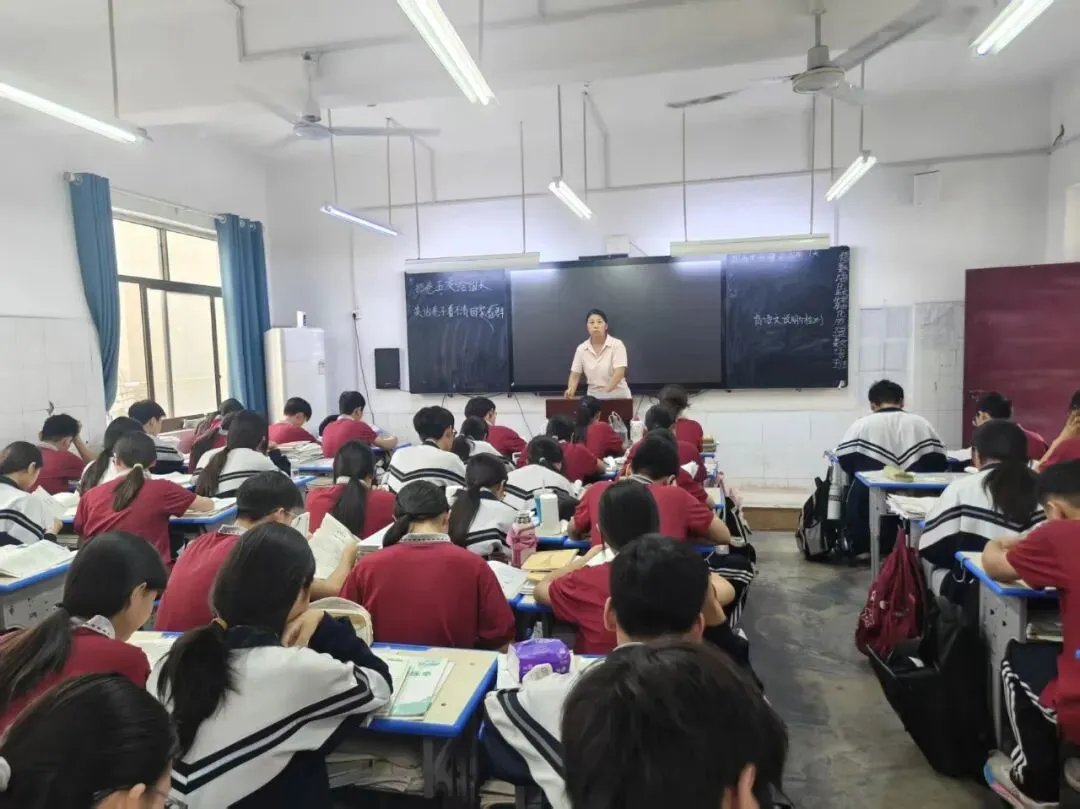 众志成城,誓赢中考-第6张图片-四季读书网