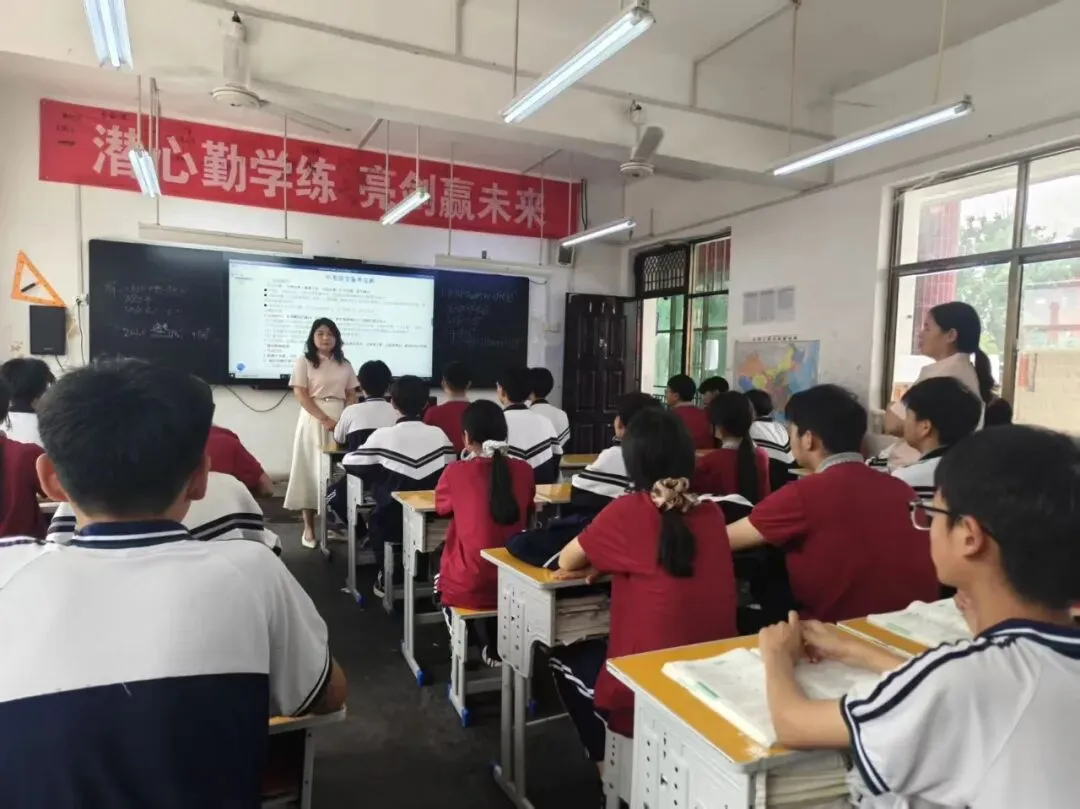 众志成城,誓赢中考-第25张图片-四季读书网