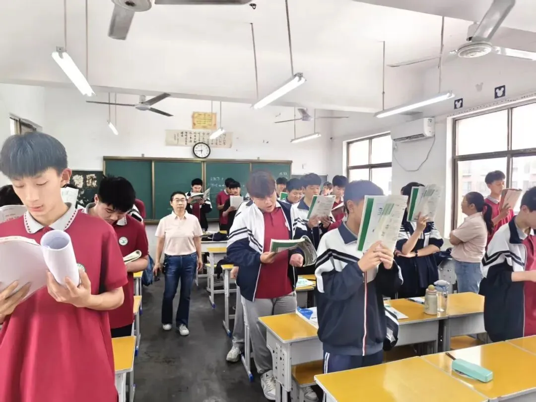 众志成城,誓赢中考-第26张图片-四季读书网