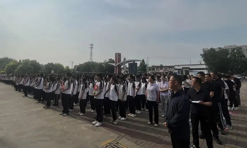 【大孝堡·中考特辑】薪火赓续逐梦路安全护航助成长——大孝堡九年制学校专题活动-第25张图片-四季读书网 【大孝堡·中考特辑】薪火赓续逐梦路安全护航助成长——大孝堡九年制学校专题活动-第25张图片-四季读书网