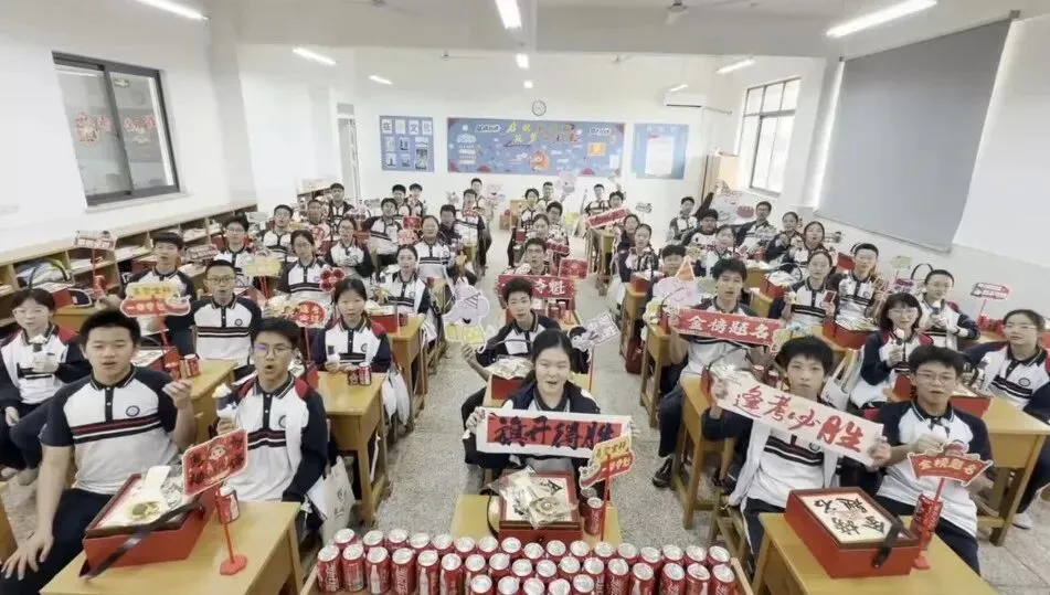 赴一场中考之约,勇敢做自己的英雄-第65张图片-四季读书网 赴一场中考之约,勇敢做自己的英雄-第65张图片-四季读书网