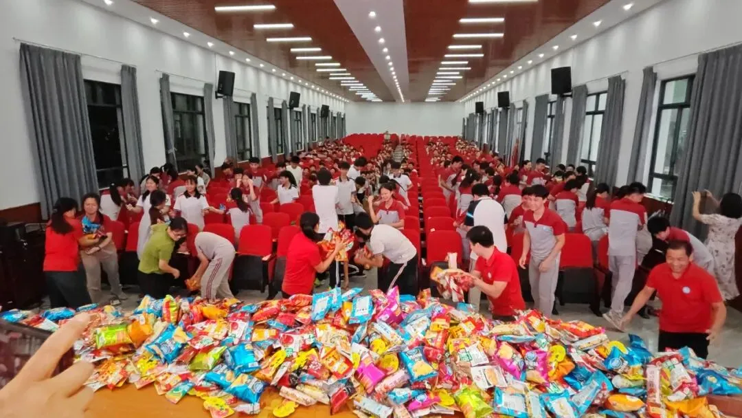 中考,我们一起冲 | 阳朔县外语实验中学开展中考考前系列暖心赋能活动-第13张图片-四季读书网 中考,我们一起冲 | 阳朔县外语实验中学开展中考考前系列暖心赋能活动-第13张图片-四季读书网