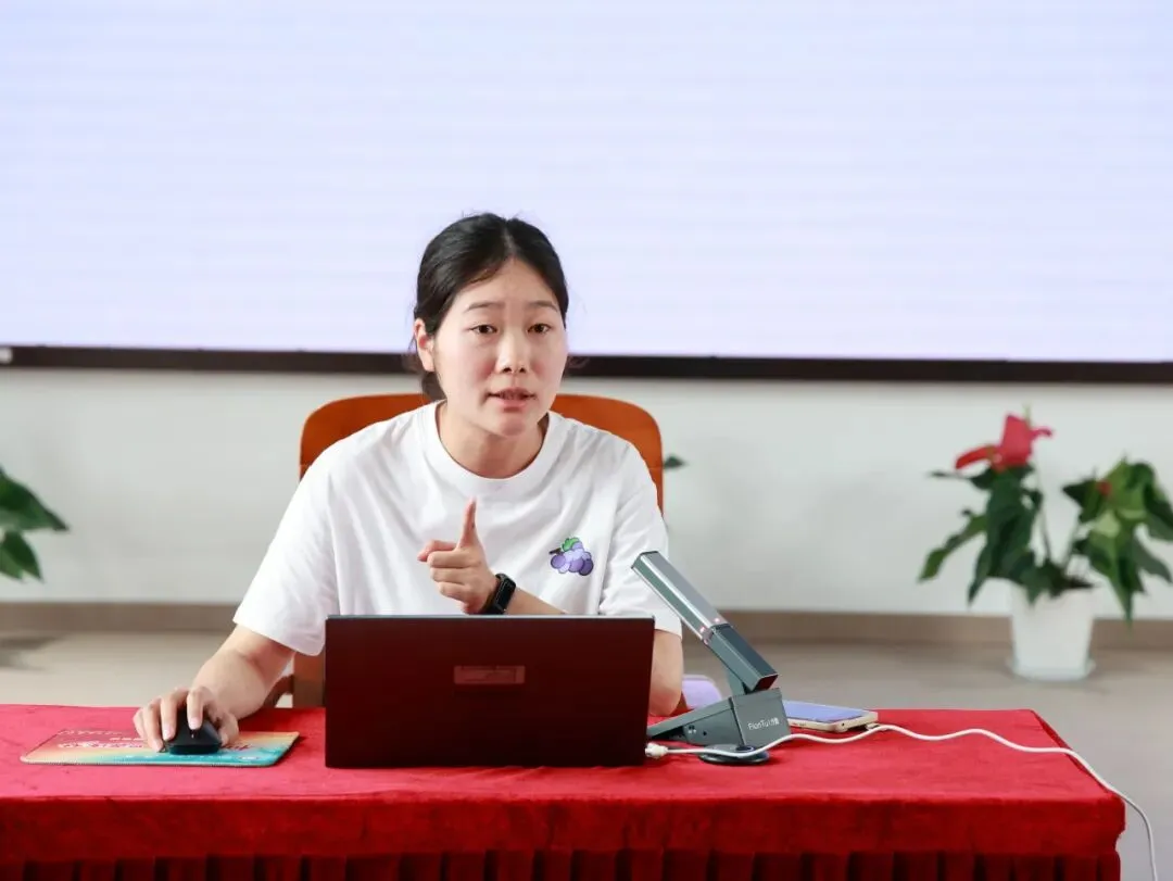 【龙行龘龘】“柏”志凌云战中考,青春逐梦正当时——上海市龙柏中学2026届加油!-第33张图片-四季读书网 【龙行龘龘】“柏”志凌云战中考,青春逐梦正当时——上海市龙柏中学2026届加油!-第33张图片-四季读书网