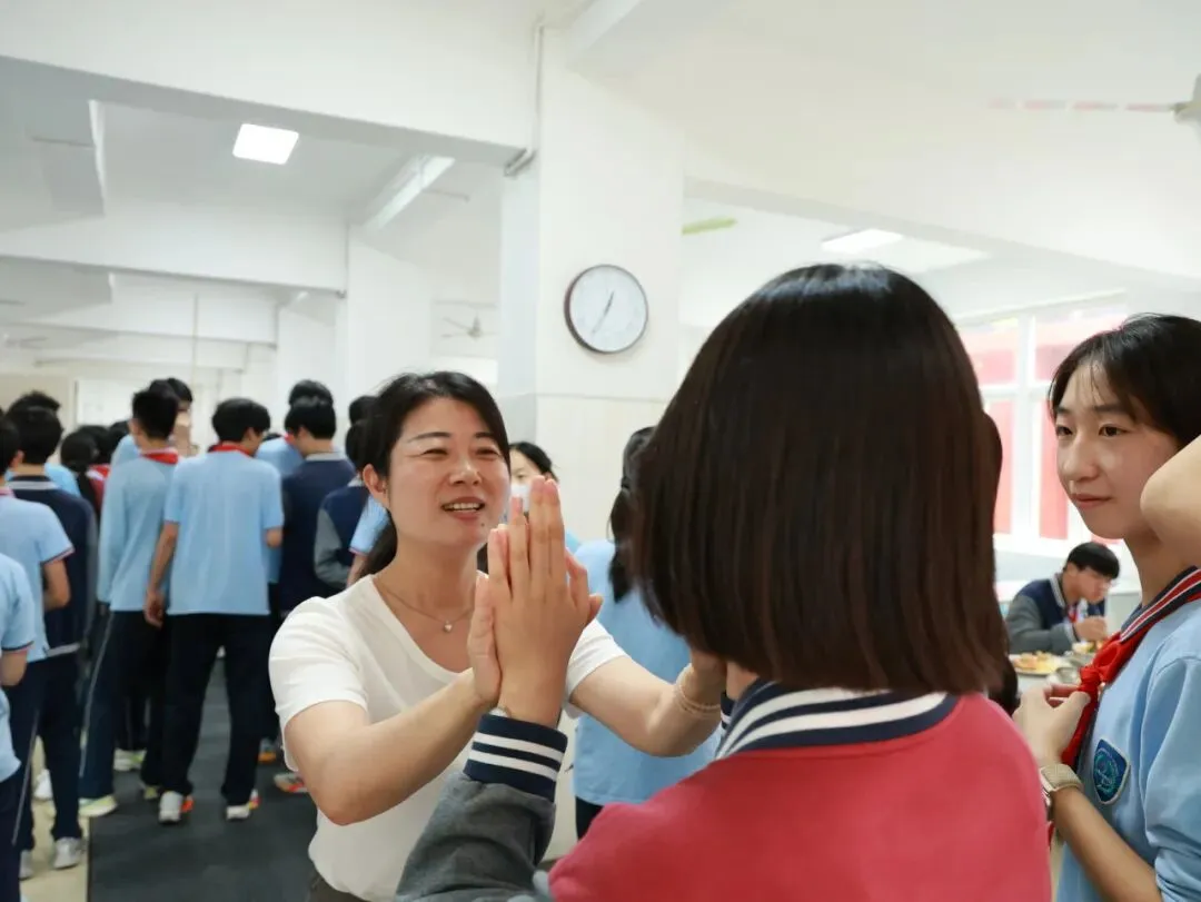 【龙行龘龘】“柏”志凌云战中考,青春逐梦正当时——上海市龙柏中学2026届加油!-第48张图片-四季读书网 【龙行龘龘】“柏”志凌云战中考,青春逐梦正当时——上海市龙柏中学2026届加油!-第48张图片-四季读书网