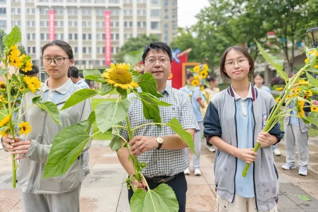 少年的你,中考加油!-第3张图片-四季读书网 少年的你,中考加油!-第3张图片-四季读书网