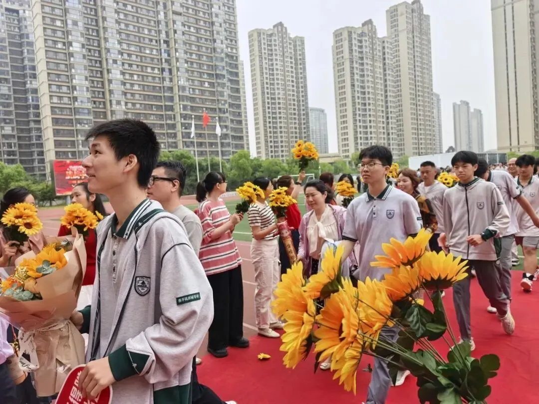 【附中燕子矶初中部】中考加油,圆梦未来-第23张图片-四季读书网 【附中燕子矶初中部】中考加油,圆梦未来-第23张图片-四季读书网