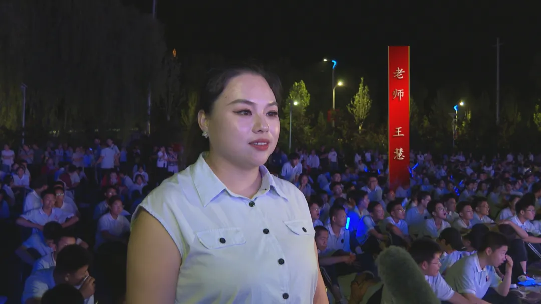 县第二中学举行2026届毕业典礼暨中考壮行晚会-第7张图片-四季读书网 县第二中学举行2026届毕业典礼暨中考壮行晚会-第7张图片-四季读书网