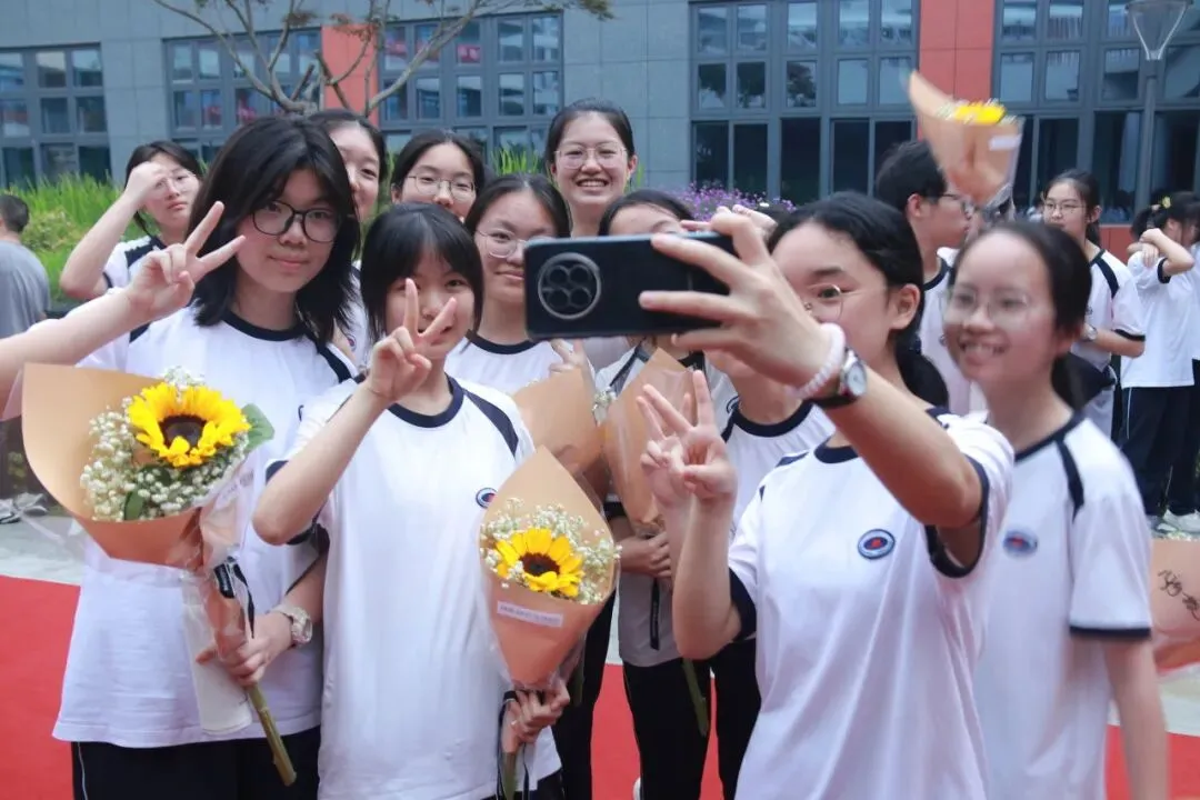 中考加油!文锦书院2026届温情送考,祝学子们旗开得胜!-第45张图片-四季读书网 中考加油!文锦书院2026届温情送考,祝学子们旗开得胜!-第45张图片-四季读书网