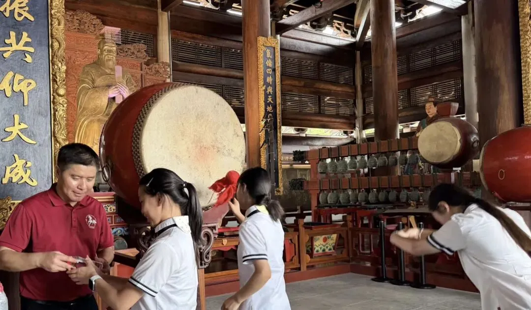 礼敬先师承文脉 凝心砺志迎中考-第32张图片-四季读书网 礼敬先师承文脉 凝心砺志迎中考-第32张图片-四季读书网