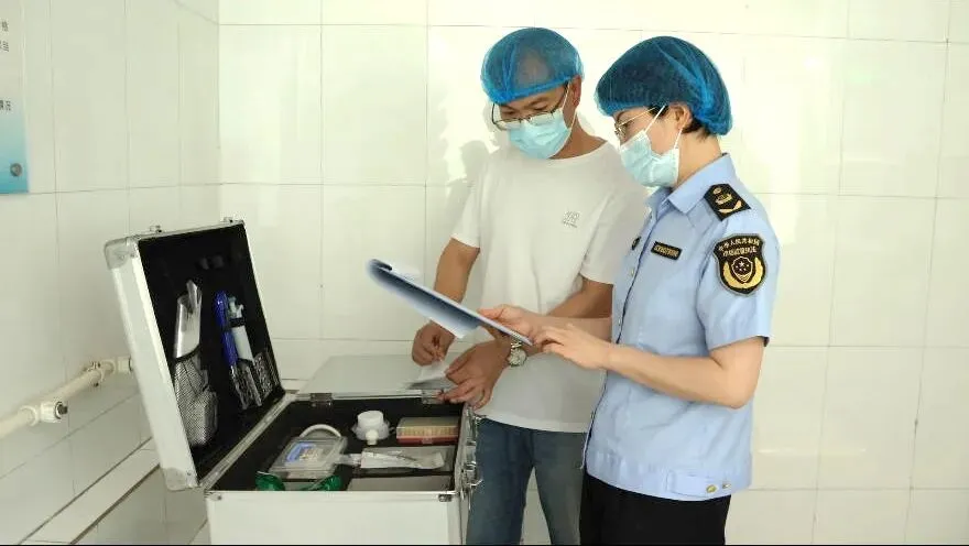 承德县:护航中考“食”刻坚守 筑牢考生舌尖安全屏障-第6张图片-四季读书网 承德县:护航中考“食”刻坚守 筑牢考生舌尖安全屏障-第6张图片-四季读书网