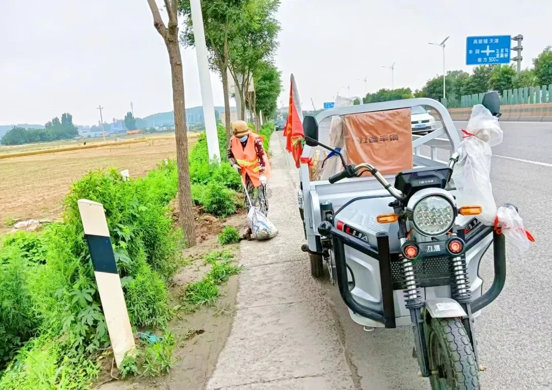 护航端午逐梦路!丰润交运全力守护中考学子平安出行-第6张图片-四季读书网 护航端午逐梦路!丰润交运全力守护中考学子平安出行-第6张图片-四季读书网