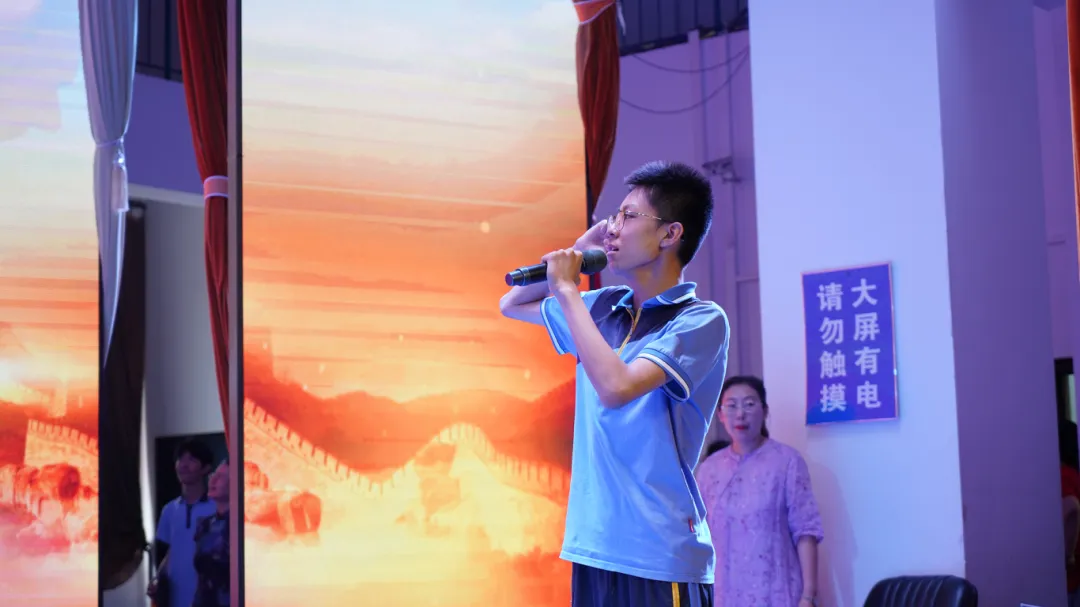 决胜中考,再创辉煌 | 2026届初三年级毕业典礼暨中考筑梦启航仪式圆满举行-第30张图片-四季读书网