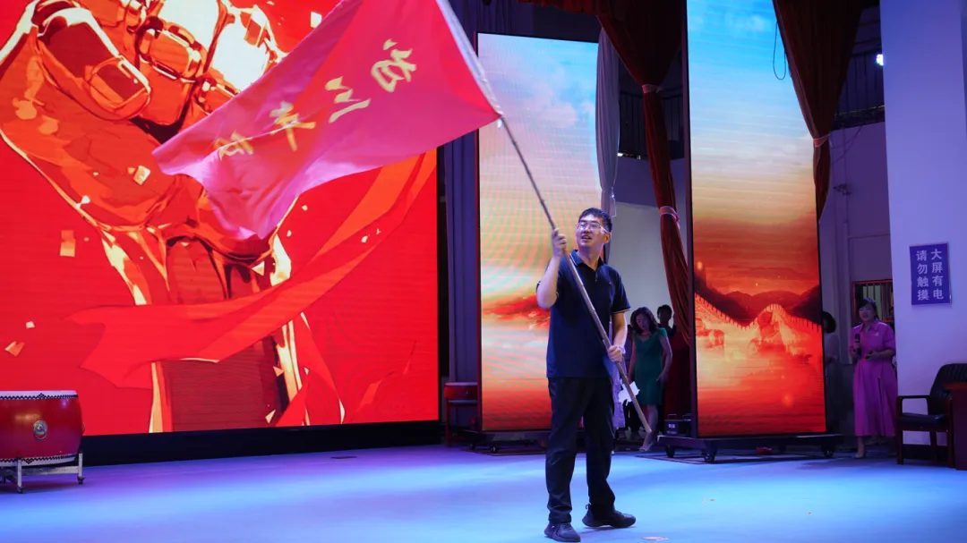 决胜中考,再创辉煌 | 2026届初三年级毕业典礼暨中考筑梦启航仪式圆满举行-第34张图片-四季读书网