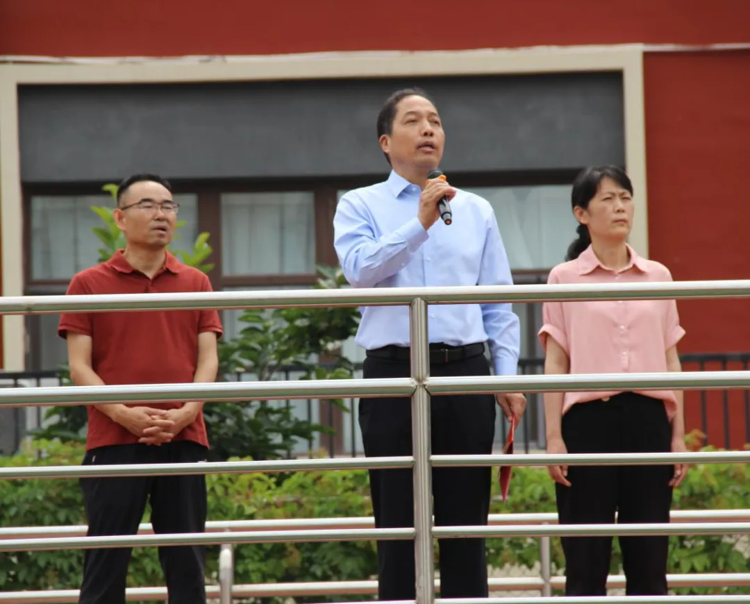 决胜中考,再创辉煌 | 2026届初三年级毕业典礼暨中考筑梦启航仪式圆满举行-第43张图片-四季读书网