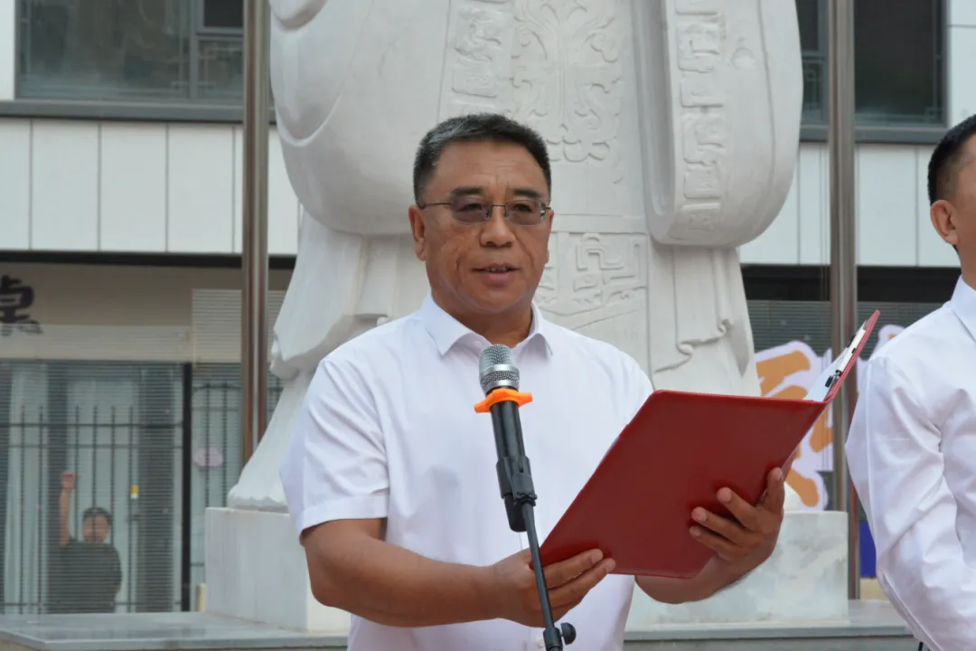 决胜中考,再创辉煌 | 2026届初三年级毕业典礼暨中考筑梦启航仪式圆满举行-第55张图片-四季读书网