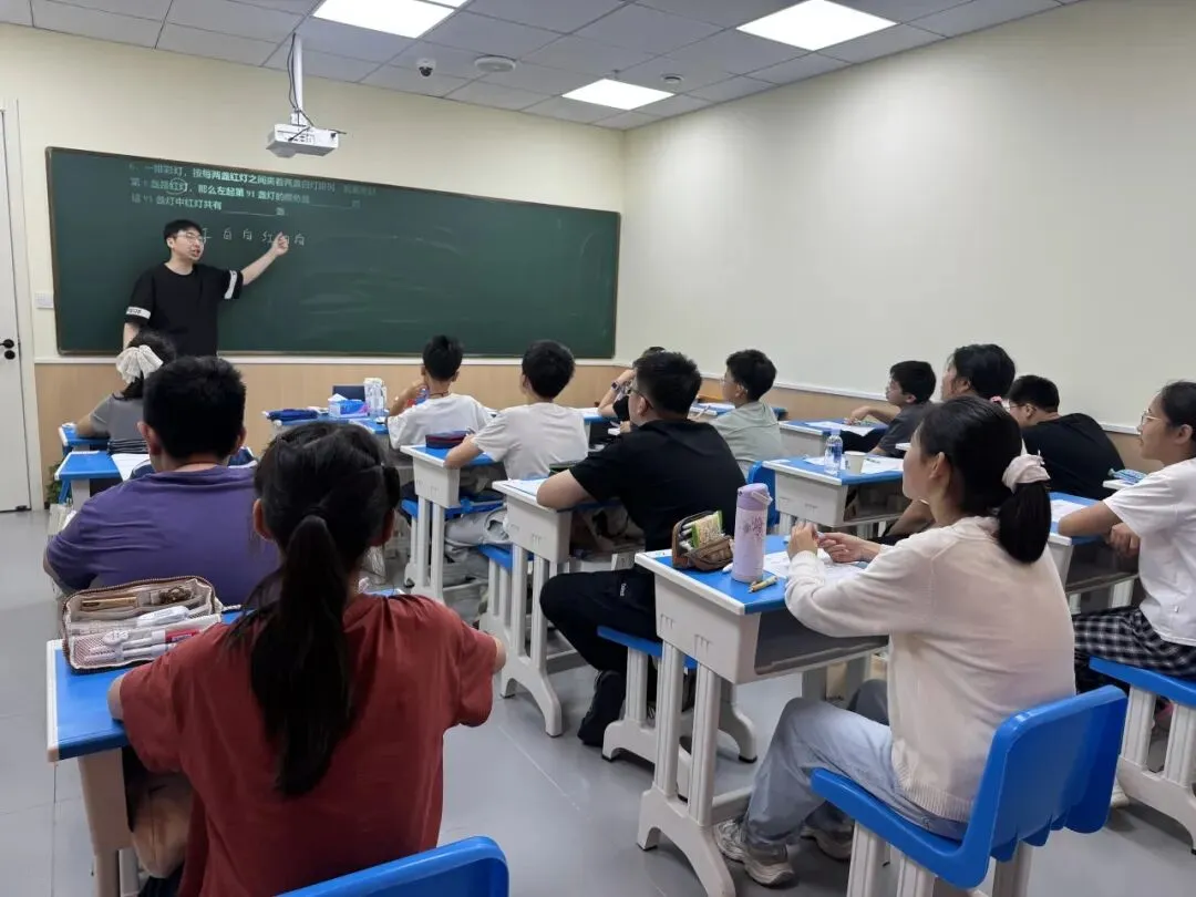 南京小升初分班考模拟考现场全记录!-第18张图片-四季读书网 南京小升初分班考模拟考现场全记录!-第18张图片-四季读书网