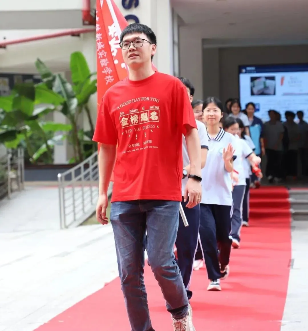 中考特刊 | 风携银杏语 相送追梦人-第8张图片-四季读书网 中考特刊 | 风携银杏语 相送追梦人-第8张图片-四季读书网