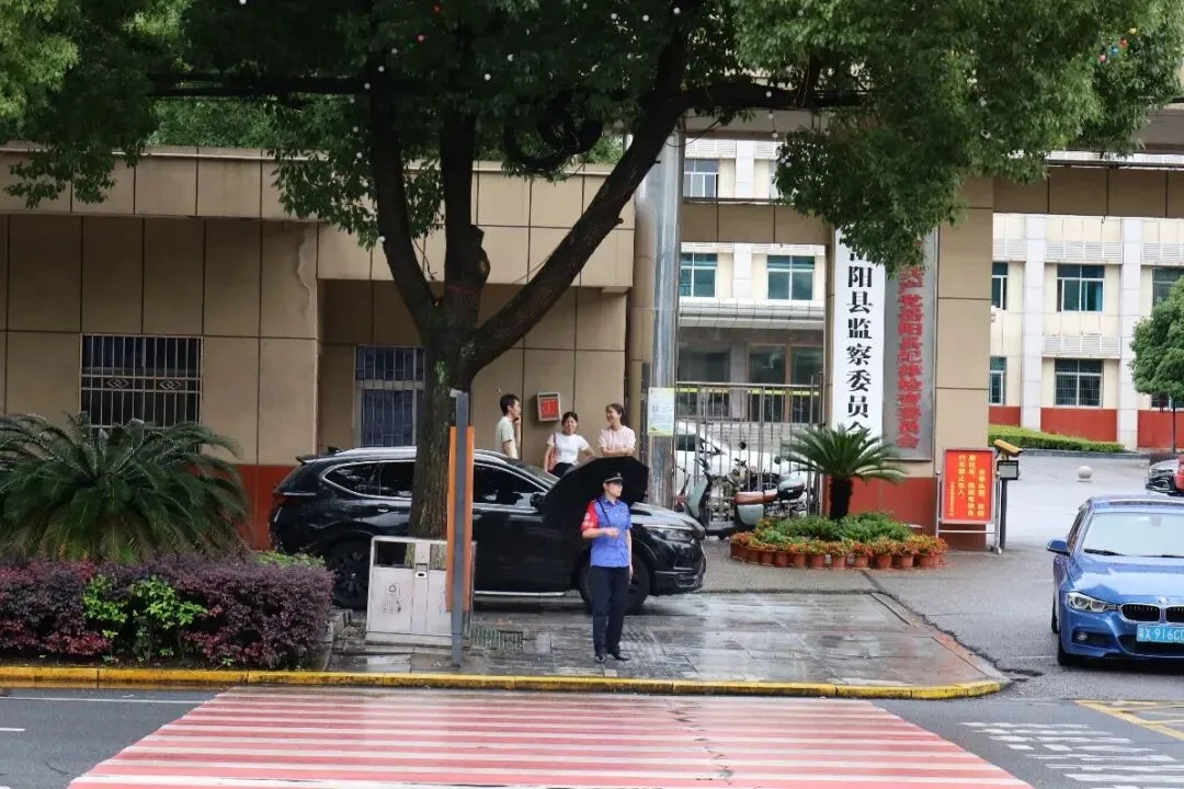 端午在岗 倾情守护!岳阳县全力护航中考平安顺利-第17张图片-四季读书网 端午在岗 倾情守护!岳阳县全力护航中考平安顺利-第17张图片-四季读书网