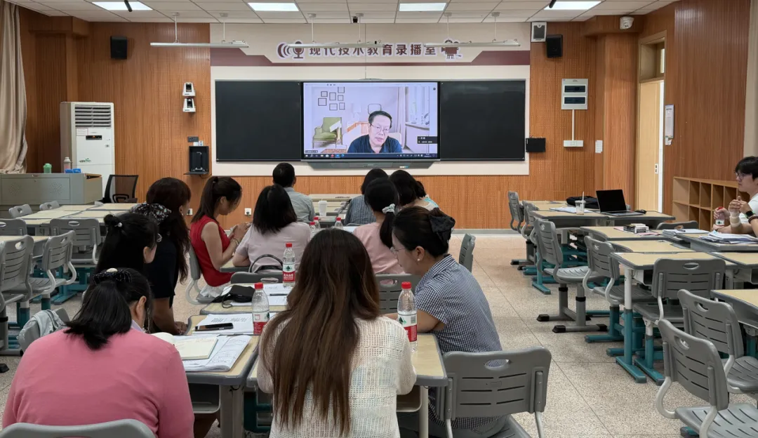 聚焦中考素养导向 共探语文复习路径——贾龙弟特级教师工作室、许棣名师工作室联合教研活动纪实-第20张图片-四季读书网