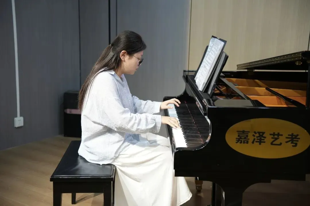 月考|嘉泽艺考六月份专业课模拟考顺利举行-第63张图片-四季读书网 月考|嘉泽艺考六月份专业课模拟考顺利举行-第63张图片-四季读书网