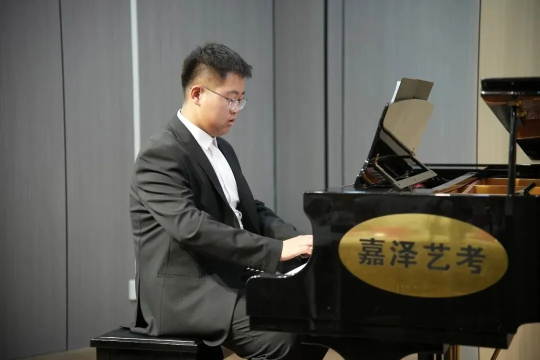 月考|嘉泽艺考六月份专业课模拟考顺利举行-第73张图片-四季读书网 月考|嘉泽艺考六月份专业课模拟考顺利举行-第73张图片-四季读书网