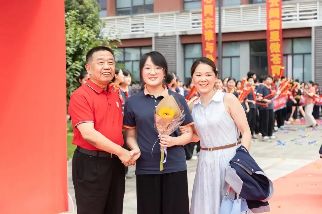 拼搏过的青春永不褪色!中考加油!-第23张图片-四季读书网